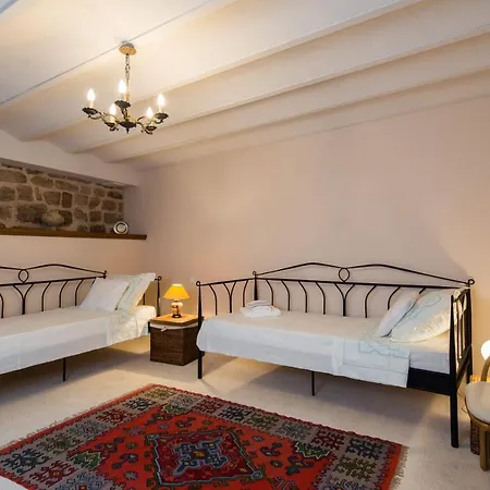 度假居 城墙度假屋 赫瓦尔