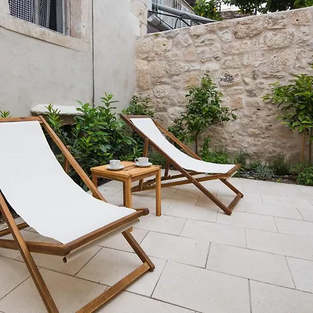 城墙度假屋 * 赫瓦尔