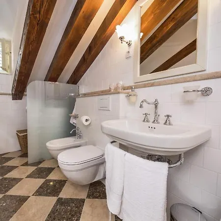 城墙度假屋 度假居 *