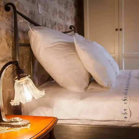 度假居 城墙度假屋 *