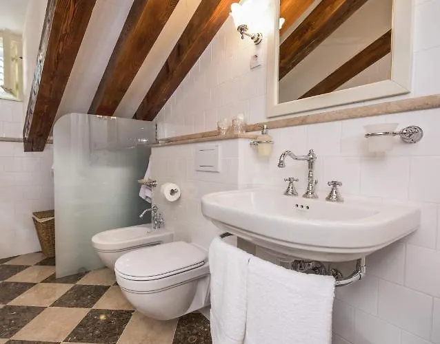 Holiday City Walls Hébergement de vacances *